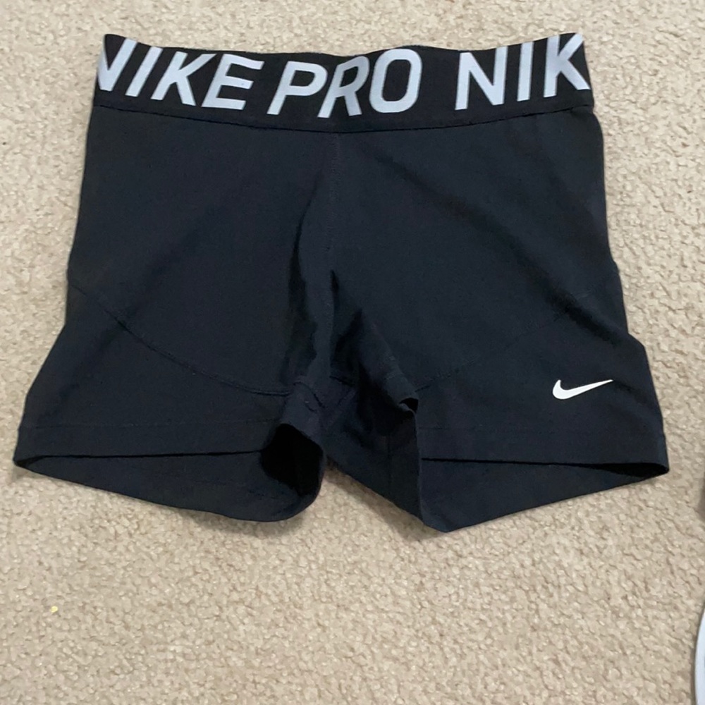 Nike pro
